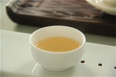 安吉白茶，是白茶还是绿茶？