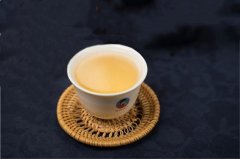 你买的老白茶是做旧茶？